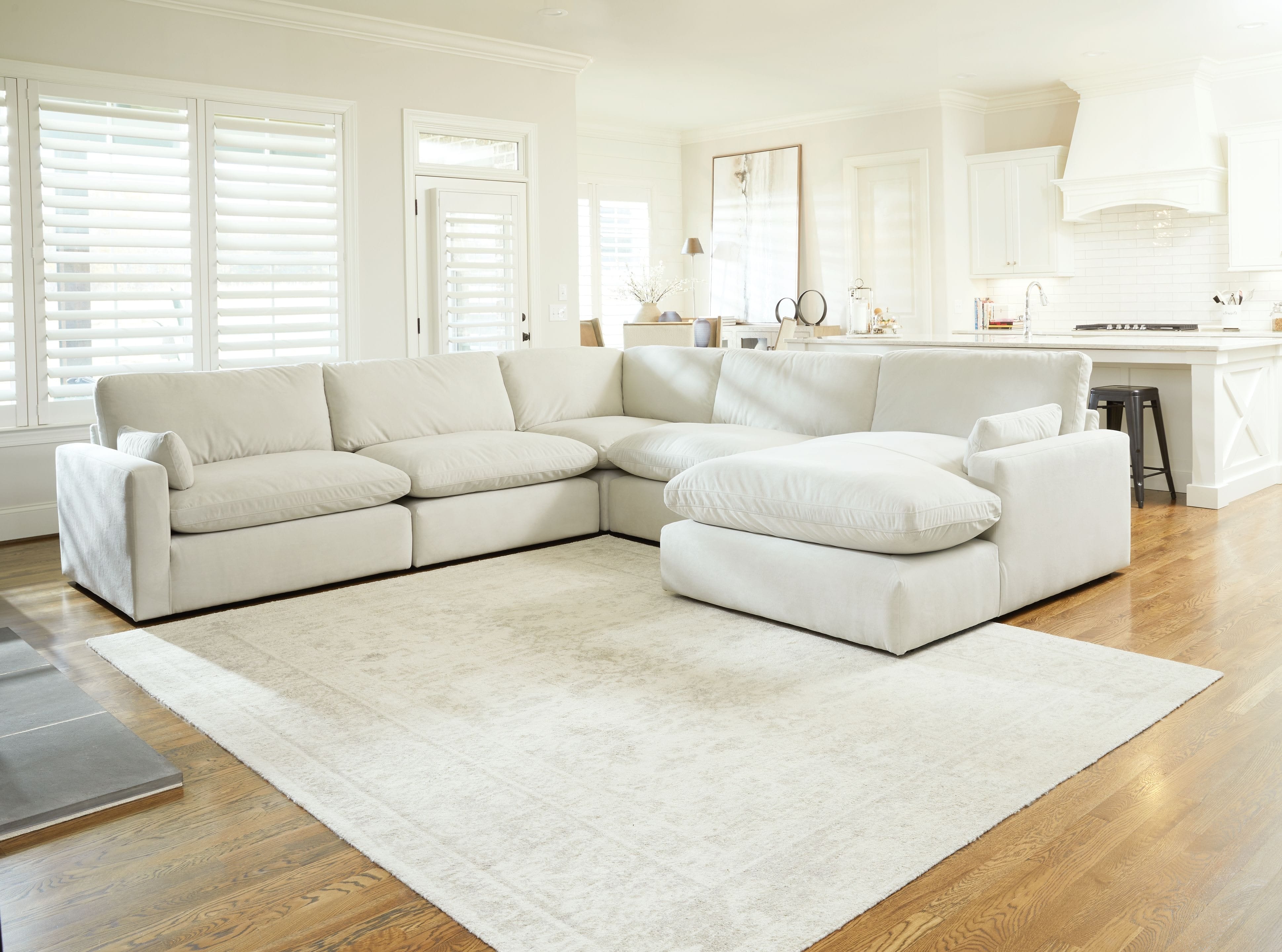 Ashley Living Room Sectional 15704-64-46-77-46-17