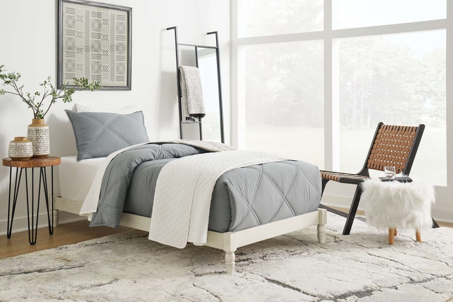 Ashley Bedroom Twin Platform Bed B095-471
