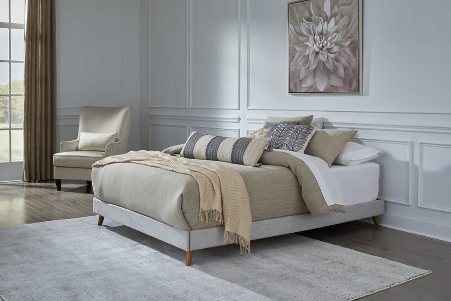 Ashley Bedroom King Upholstered Platform Bed B095-782