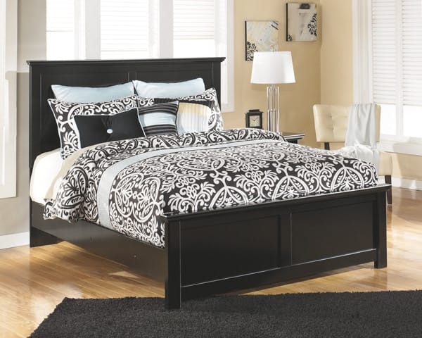 Ashley Bedroom 6 Piece Queen Panel Bedroom Set B138-31-36-46-57-54-96