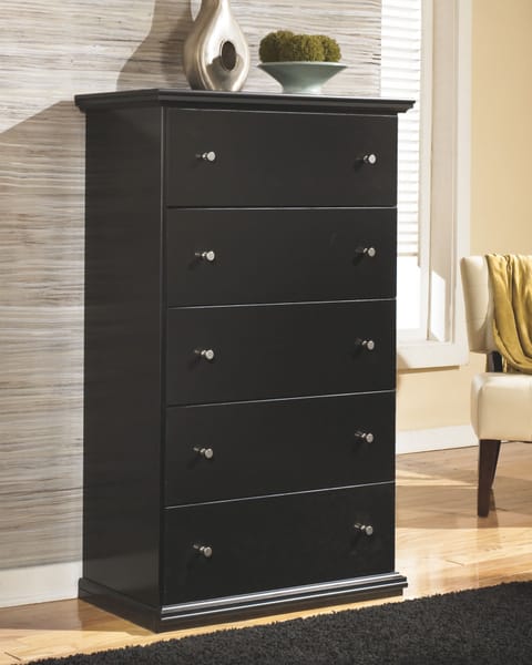 Ashley Bedroom 6 Piece King Panel Bedroom Set B138-31-36-46-58-56-97