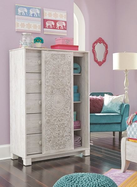 Paxberry 5 Piece Queen Panel Bedroom - Whitewash Paxberry 5 Piece Queen Panel Bedroom - Whitewash
