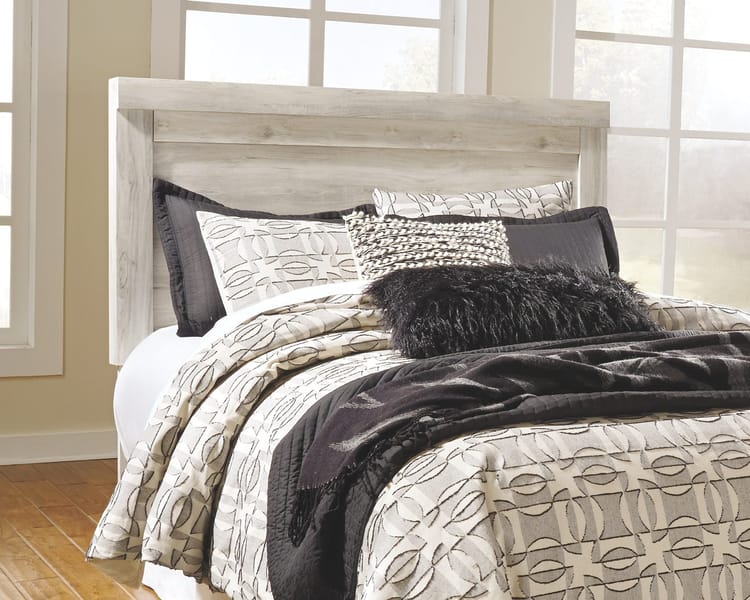 Ashley Bedroom 7 Piece Queen Panel Bed Set B331-31-36-46-57-91-2-B100-31