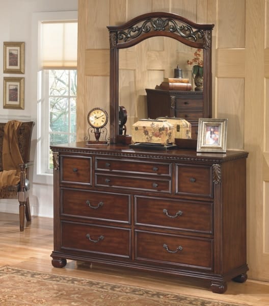 Ashley Bedroom 6 Piece Queen Panel Bedroom Set B526-31-36-46-57-54-96