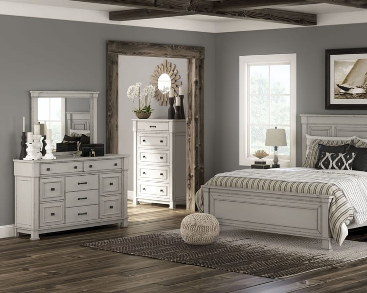 Ashley Bedroom Dresser and Mirror B642-31-36