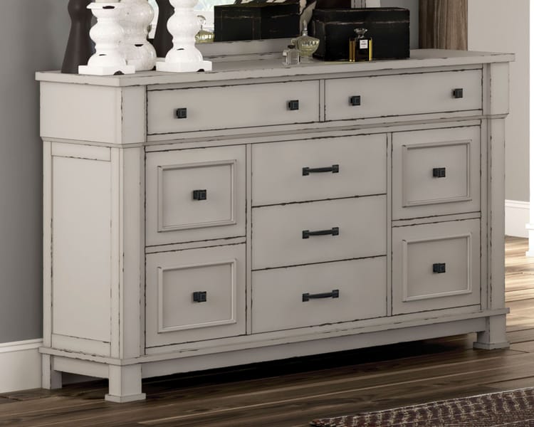 Ashley Bedroom Dresser B642-31
