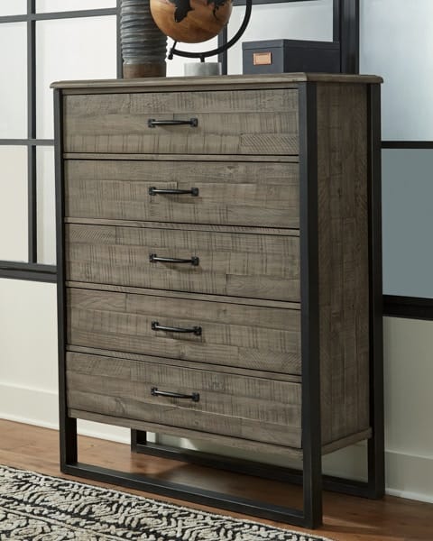 Ashley Bedroom 8 Piece Queen Panel Bedroom Set B774-31-36-46-77-74S-98S-92-2