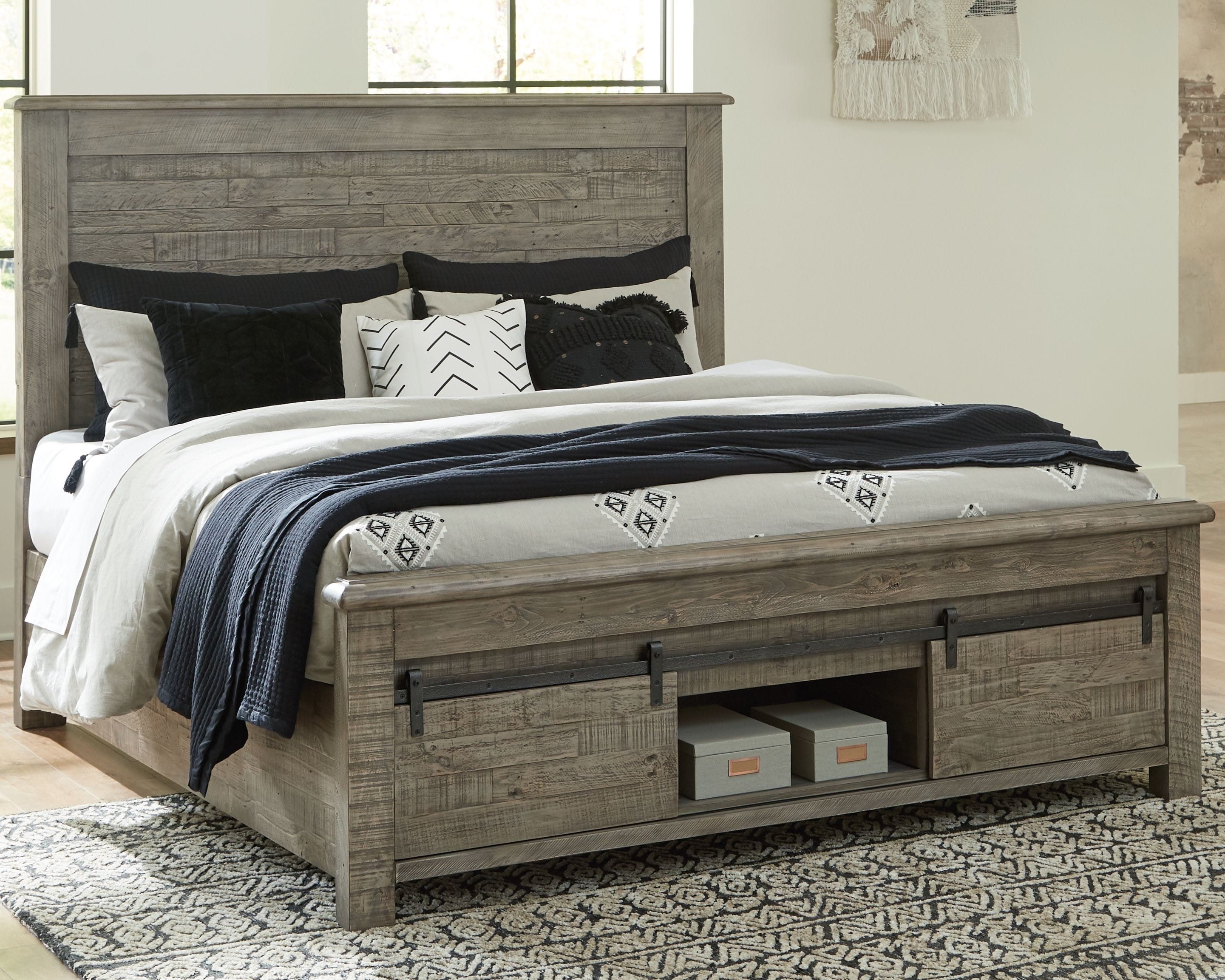 Ashley Bedroom King Panel Bed with Footboard Stora...
