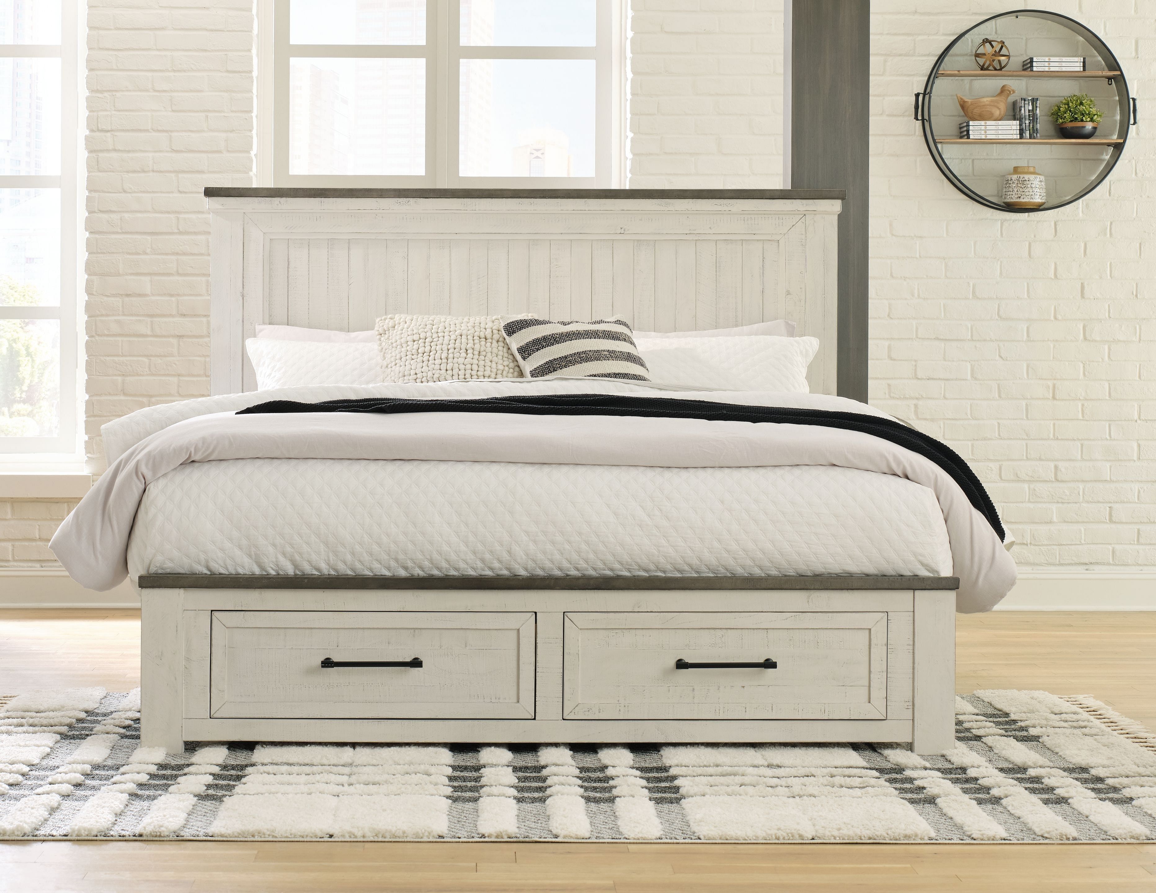 Ashley furniture ホワイト タンス 5段 Ashley Kanwyn 5-Piece King Storage Bedroom Set in Whitewash