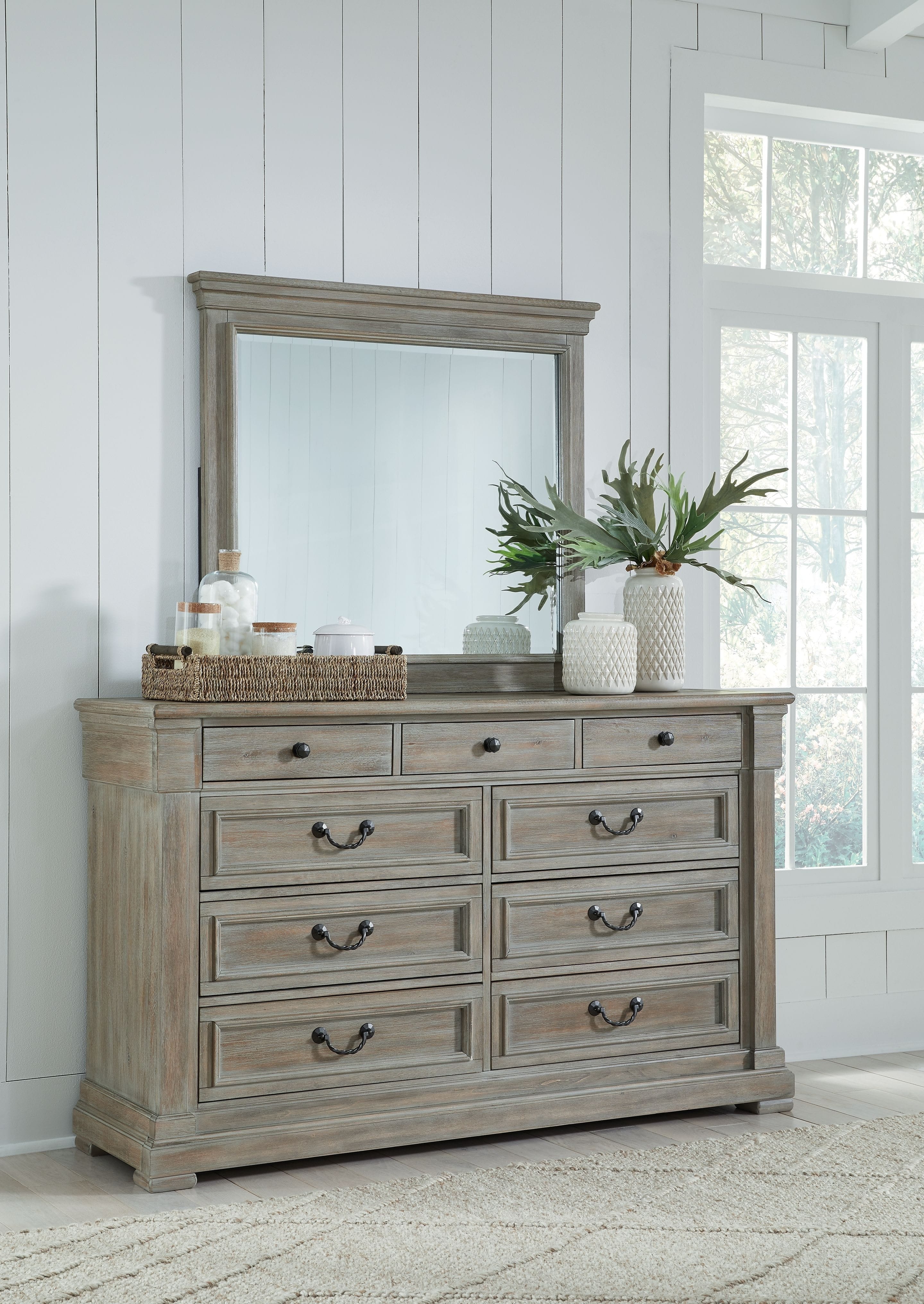 Ashley Bedroom Dresser And Mirror B799-31-36