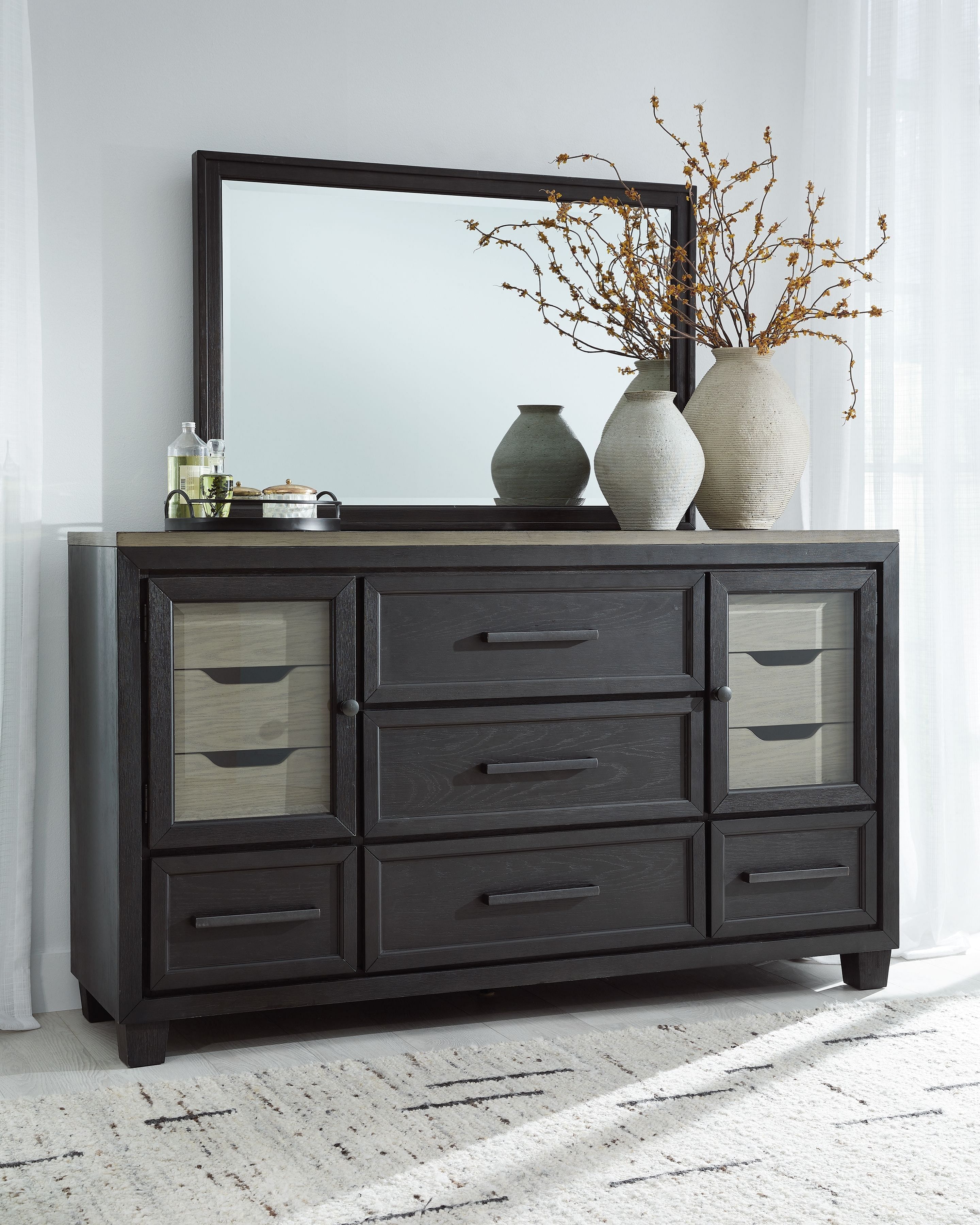 Foyland 5 Piece King Panel Bedroom - Black/Brown