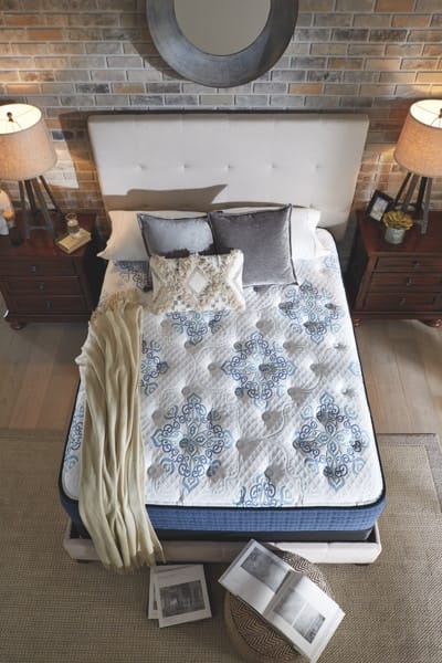 Ashley Mattresses Queen Mattress M62231
