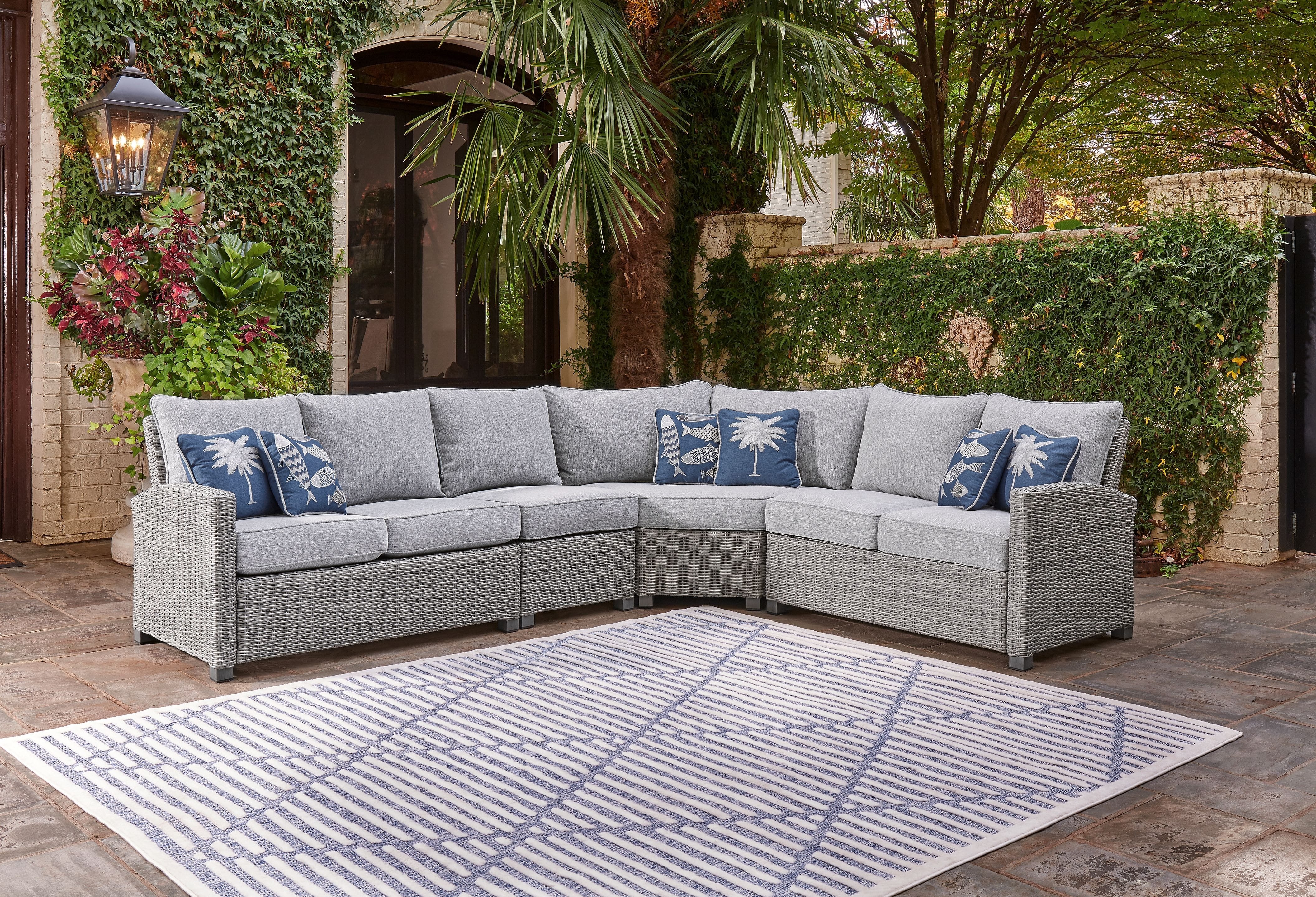 Ashley Outdoor/Patio 4 Piece Sectional Lounge P439-854-846-877