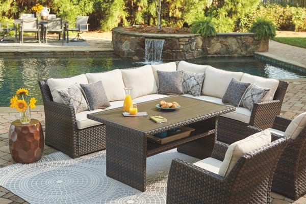 Ashley Outdoor/Patio Lounge Set P455-822