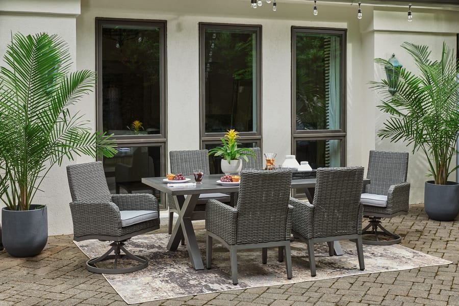 Ashley Dining Room 7 Piece Dining Set P518-625-601A-4-602A-2
