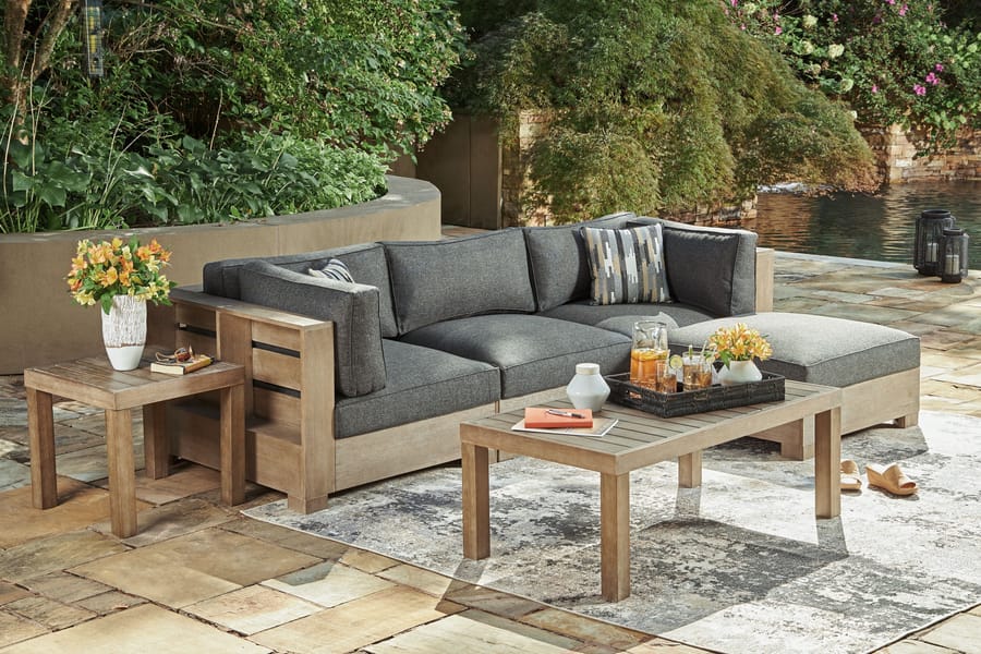 Ashley Outdoor/Patio 3 Piece Sectional Lounge P660-875-846-876