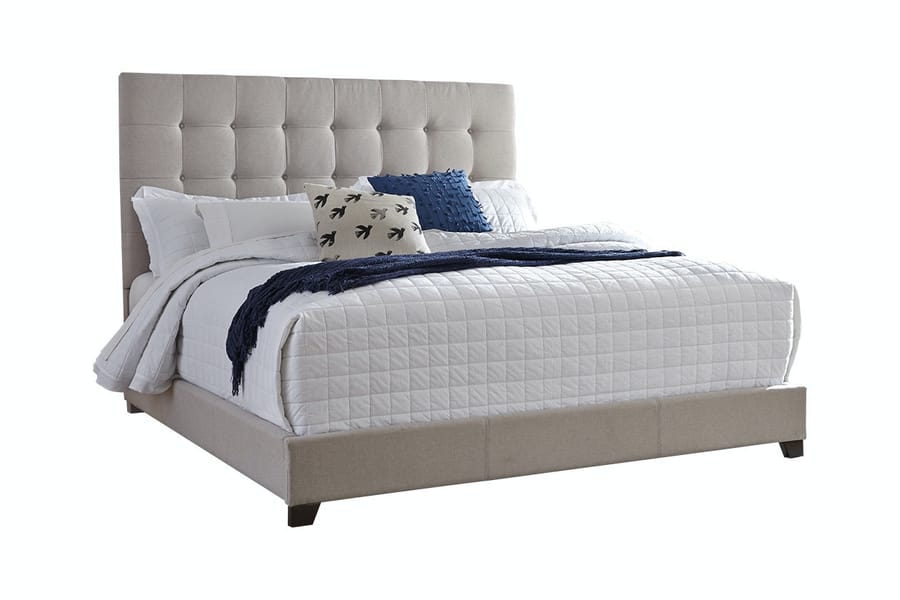 Dolante King Upholstered Bed