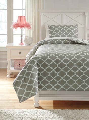 Ashley Youth Media 2-Piece Twin Comforter Set Q790...