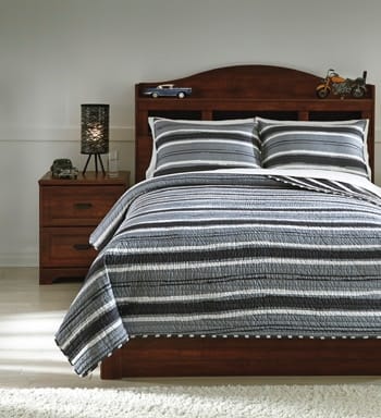 Ashley Youth Merlin 3-Piece Full Coverlet Set Q420003F