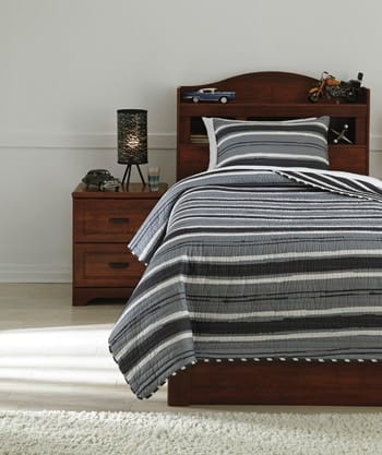 Ashley Youth Merlin 2-Piece Twin Coverlet Set Q420...