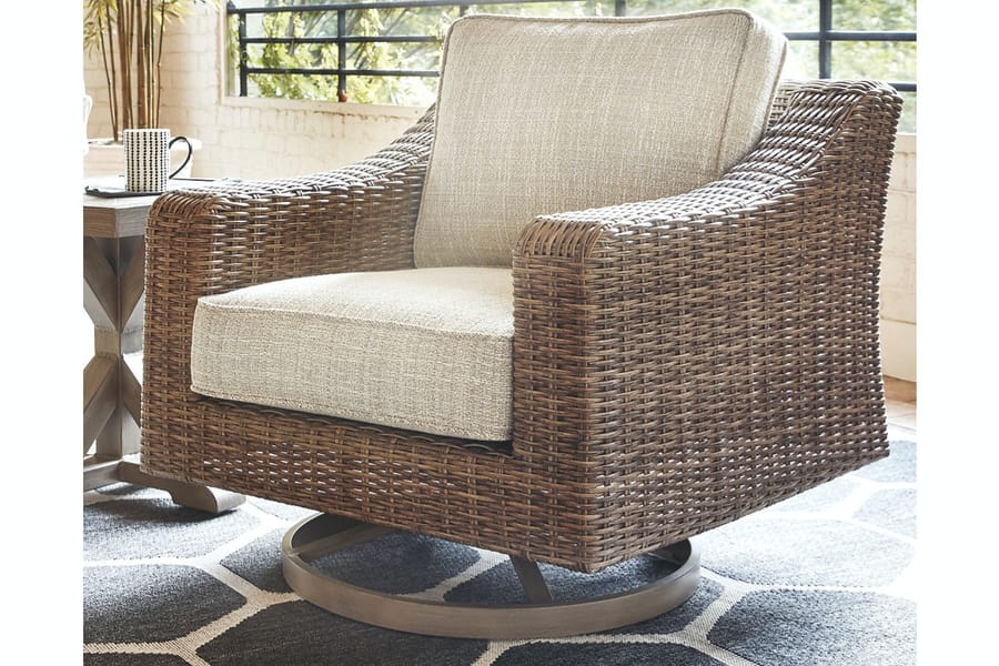 Ashley Outdoor/Patio Beachcroft Swivel Lounge Chair P791-821