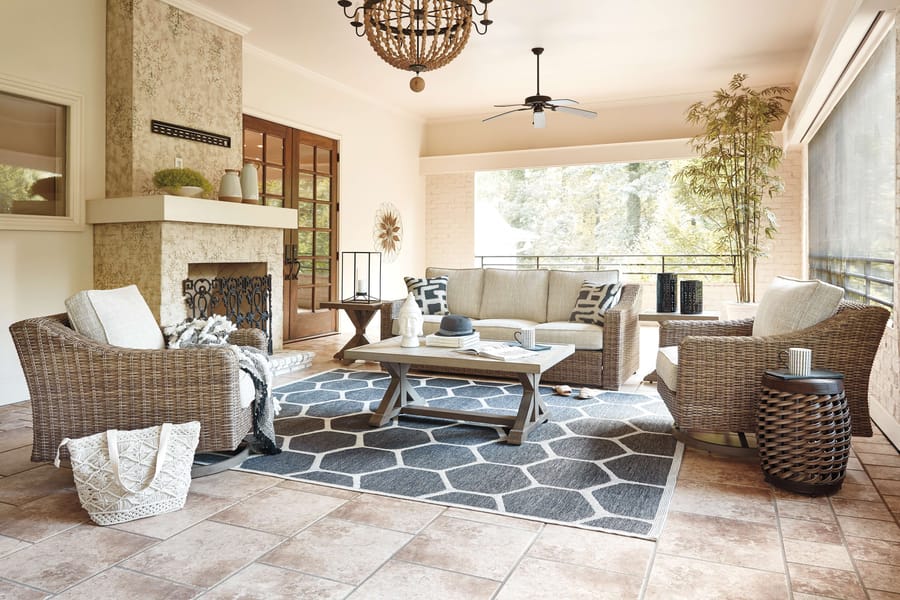 Ashley Outdoor/Patio 6 Piece Lounge Set P791-838-821-2-701-702-2