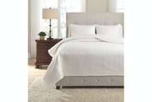 Ashley Bedroom Dietrick 3-Piece Queen Quilt Set Q256053Q