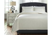 Ashley Bedroom Raleda 3-Piece Queen Coverlet Set Q493003Q