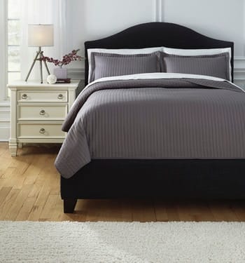 Ashley Bedroom Raleda 3-Piece King Coverlet Set Q4...