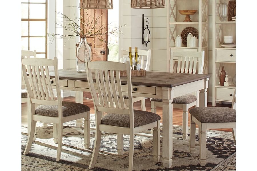 Bolanburg Dining Table