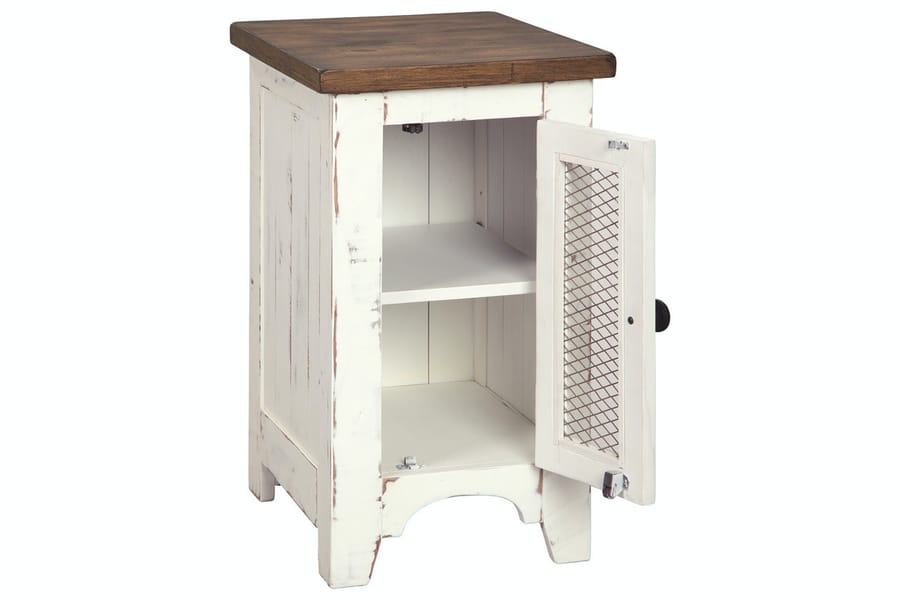 Ashley Living Room Wystfield Chairside End Table T459-7