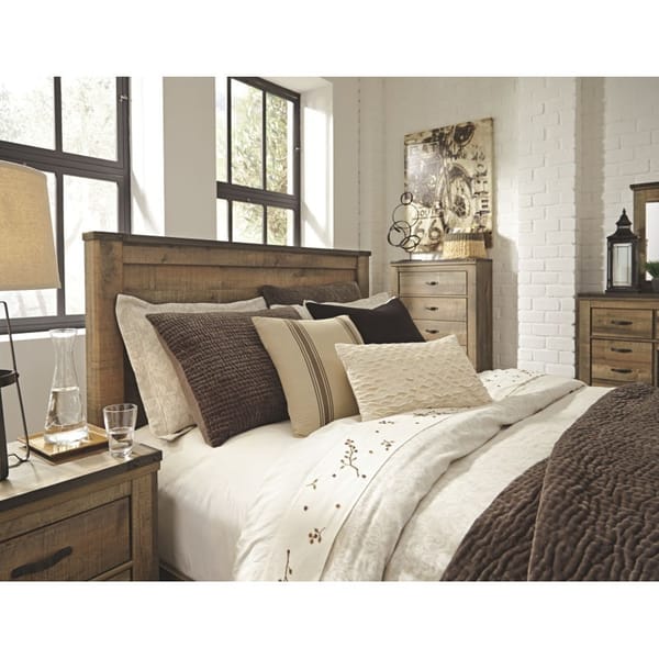 Ashley Bedroom Queen Panel Bed B446-57-54-96