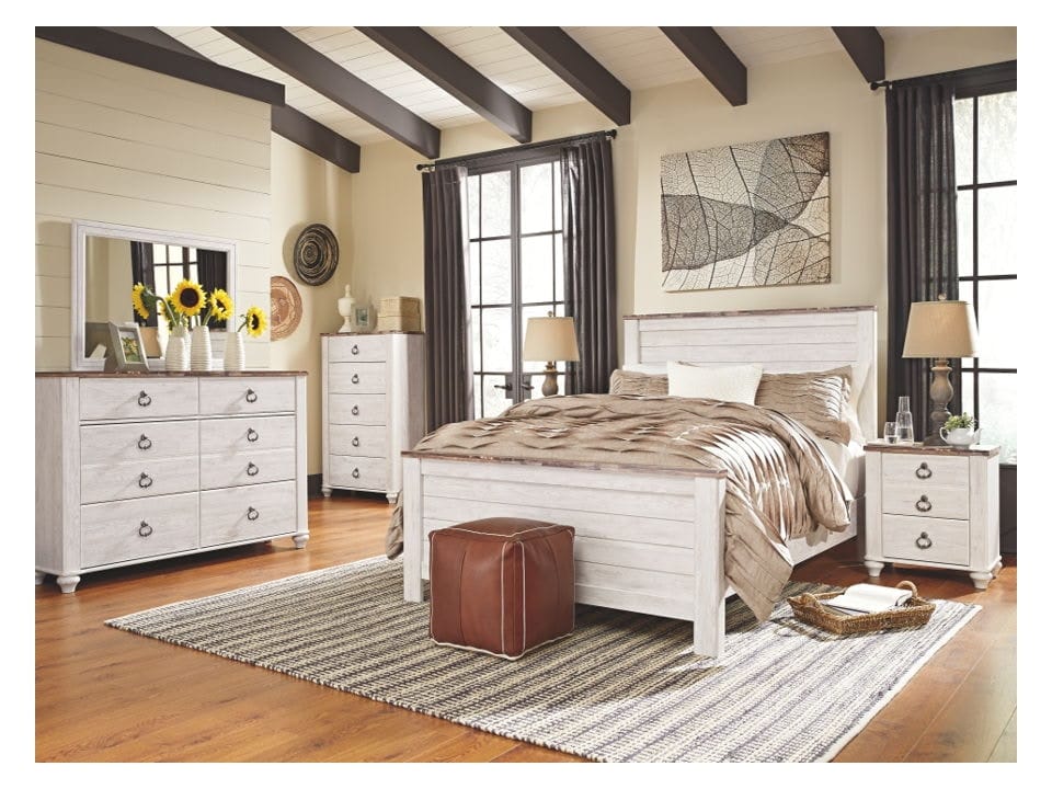 Ashley Bedroom 5 Piece Queen Bed Set B267-31-36-57-54-98