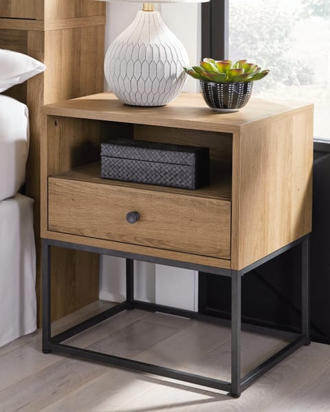 Ashley Bedroom Thadamere Nightstand B060-91
