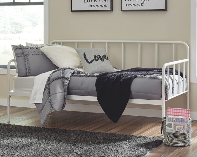 Ashley Youth Trentlore Twin Metal Day Bed with Platform B076-280