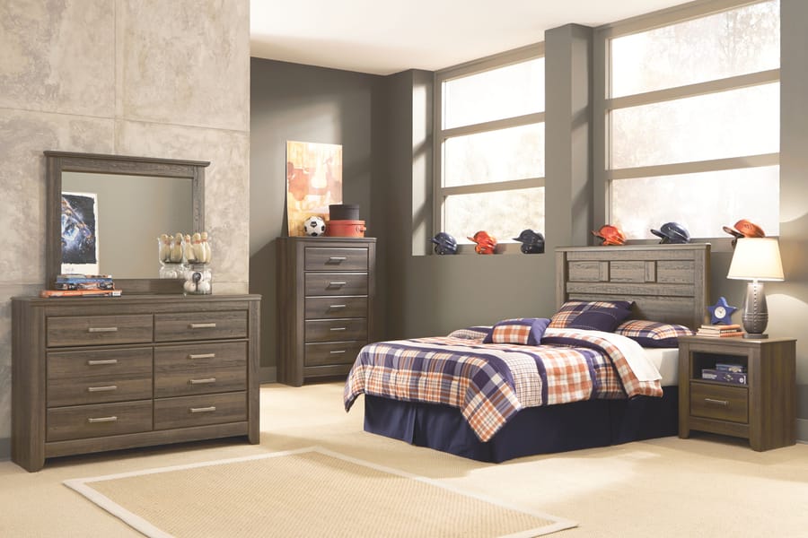 Ashley Bedroom Juararo Chest of Drawers B251-46