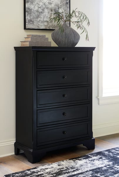 Ashley Bedroom Chylanta Chest of Drawers B739-46