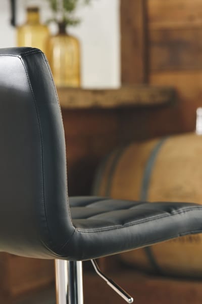 Ashley Bar and Game Room Tall UPH Swivel Barstool (QTY 2) D120-130
