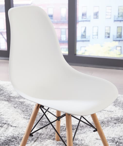 Ashley Dining Room Jaspeni Dining Chair (QTY 2) D200-02