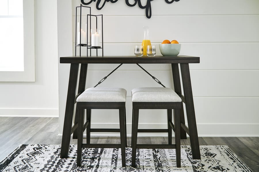 Dining Room Noorbrook Counter Height Dining Table and Bar Stools (Set of 3)