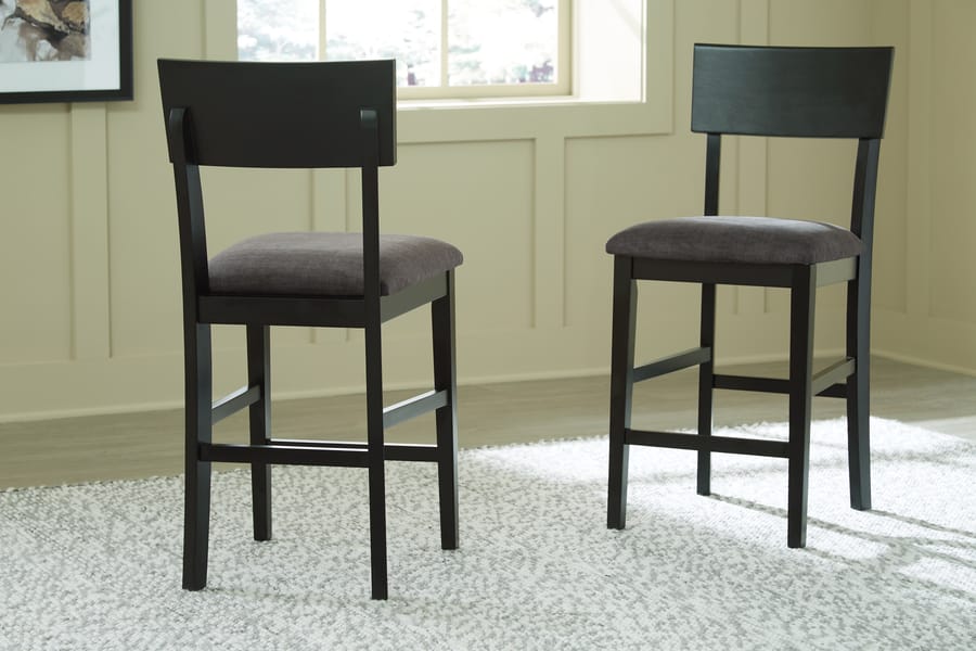 Ashley Bar and Game Room Chanzen Counter Height Bar Stool D282-124