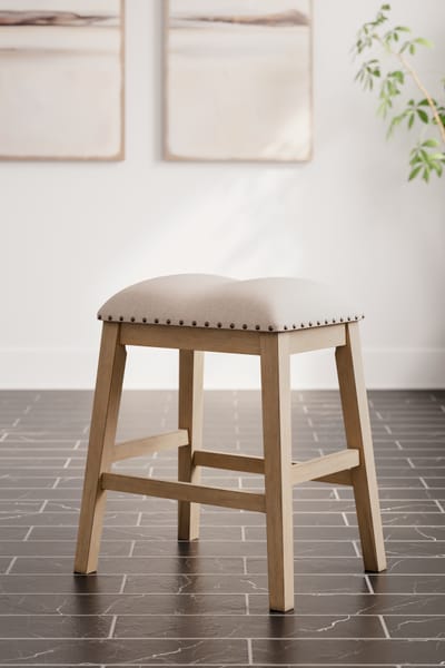 Ashley Bar and Game Room Sanbriar Counter Height Bar Stool D393-024