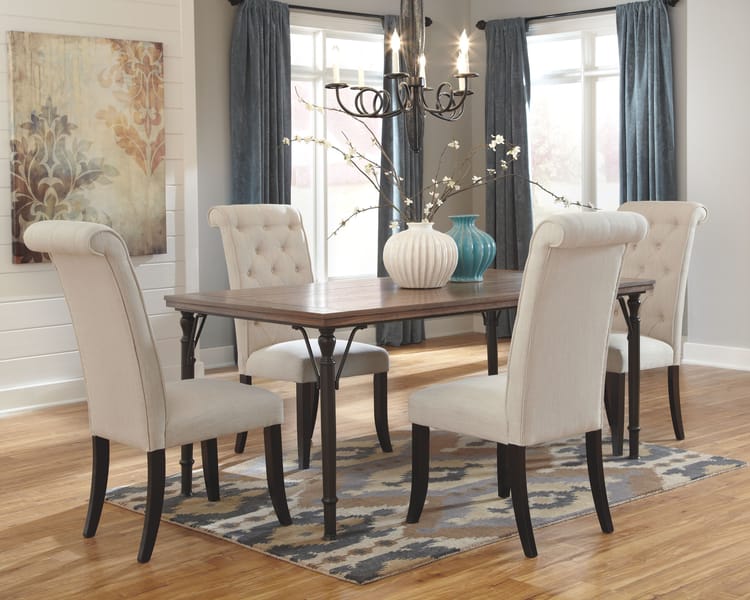 Ashley Dining Room Dining UPH Side Chair (QTY 2) D530-01