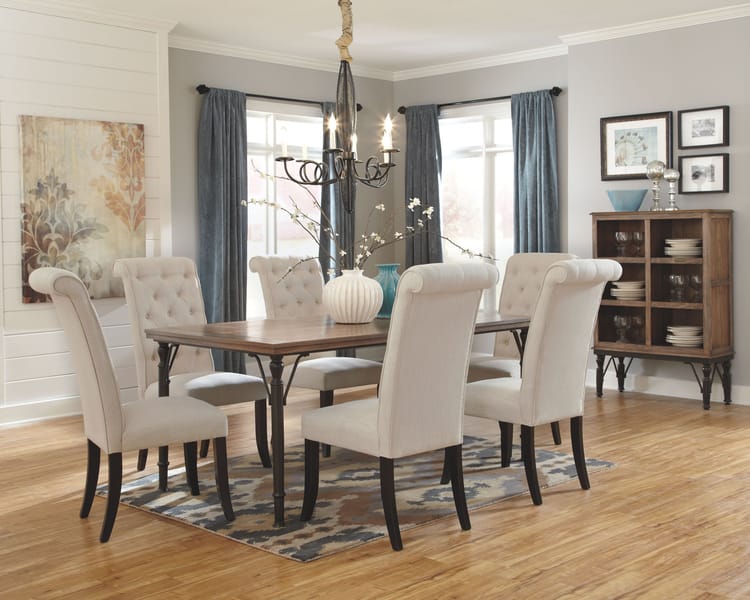 Ashley Dining Room Dining UPH Side Chair (QTY 2) D530-01