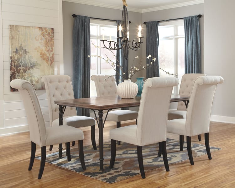 Ashley Dining Room Dining UPH Side Chair (QTY 2) D530-01