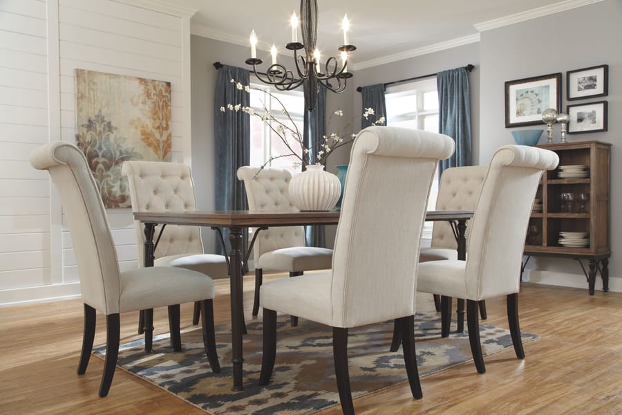 Ashley Dining Room Dining UPH Side Chair (QTY 2) D530-01