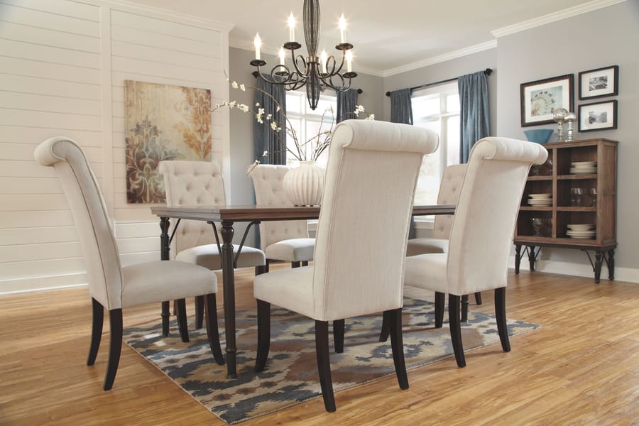 Ashley Dining Room Dining UPH Side Chair (QTY 2) D530-01
