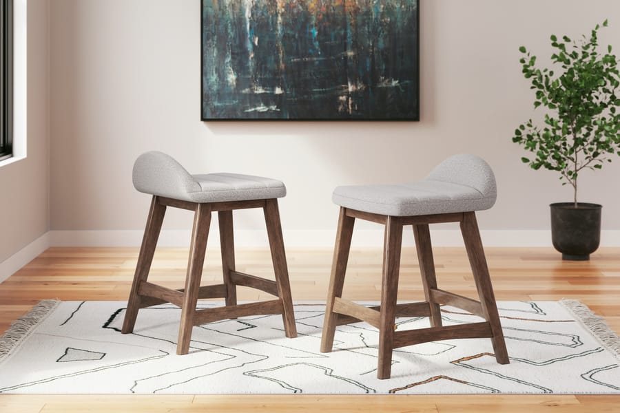 Ashley Bar and Game Room Lyncott Counter Height Bar Stool D615-124