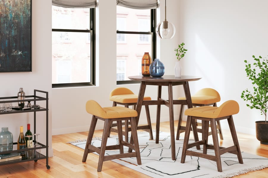 Ashley Bar and Game Room Lyncott Counter Height Bar Stool D615-424