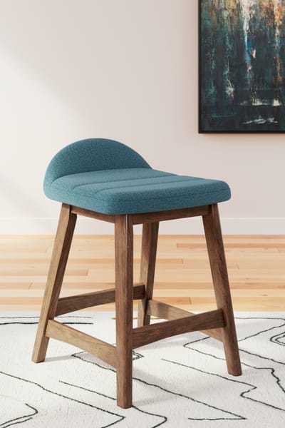 Ashley Bar and Game Room Lyncott Counter Height Bar Stool D615-324